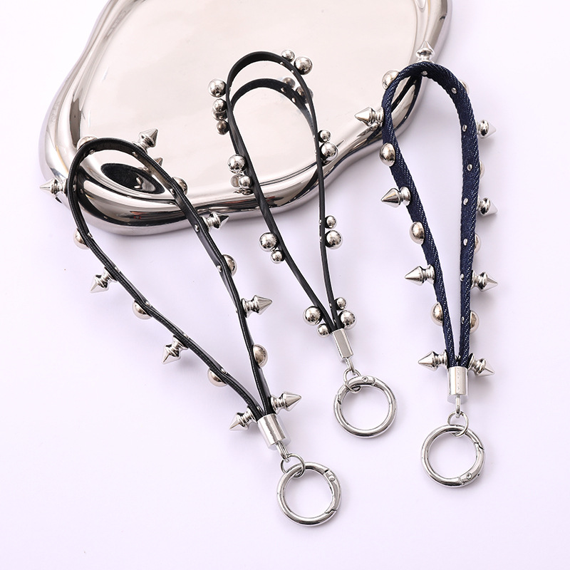 New Rivet Leather Rope Pendant Personalized Punk Style Mobile Phone Lanyard Mobile Phone Case Keychain Pendant Bag Hanging Accessories