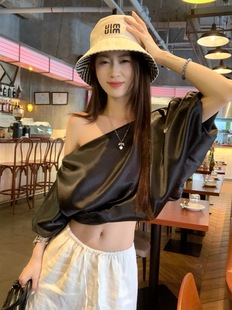 Real Shot of 2025 New Summer Style Bubble Satin Design Slanted Shoulder Tops for Women, New Summer Style Loose and Versatile Tops