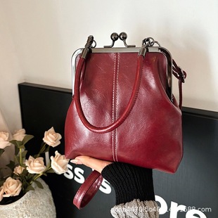 Vintage British High-quality Handbag 2025 New Women's Bag Fashion Commuter Shoulder Bag Clip-in-mouth Dinner Crossbody Bag