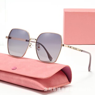 2025 new striped light luxury polarized large frame face small sunglasses women's European and American fashion high sense sunglasses wholesale