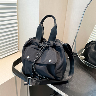 New Style Casual Solid Color Large Capacity Portable Bucket Bag Fashionable Large Capacity Portable Outgoing Shoulder Crossbody Bag