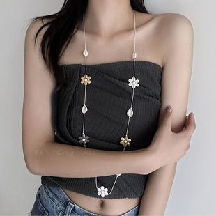 Sweet Cool Spice Girl Style Long Flower Contrast Color Metal Necklace Women's Ins Fashionable Various Wearing Sweater Chain Design Sense