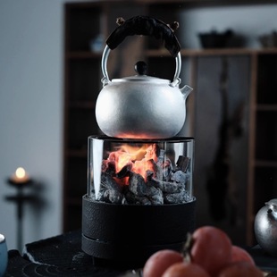 Вещи печи могут быть закрыты для приготовления чая в печи.