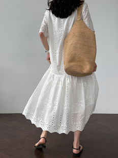 Luxi French Hollow Out Lace Gouhua Embroidered dress Women's Summer New Relaxed V-Neck Dress Thin 5123