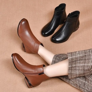 2024 New Leather Short Boots Women's Round Toe Soft Leather Naked Boots Spring and Autumn Single Boots Winter fleece-lined Flat Shoes for Mother