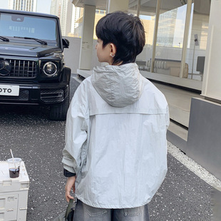 Boys' Summer Outdoor UV Protection Lightweight Sun Protection Clothing 2025 New Children's Student Ice Silk Sun Protection Coat