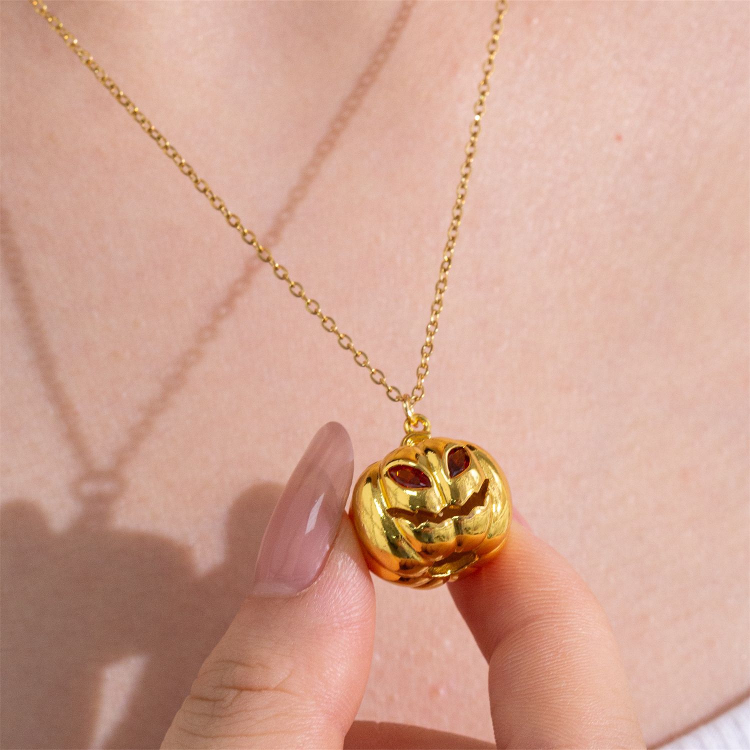Halloween Pumpkin Necklace European and American Costume Party Funny Horror Party Zirconium Pendant Color-Preserving Clavicle Chain Wholesale