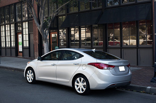 Для/2-3x000 2011-2013 Hyundai Elantra внешний задний фонарь внешний