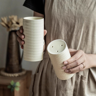 Alley tail high value ceramic chopsticks tube stereo relief with drain hole chopsticks cage kitchen knife and fork Zhao Zhiwu
