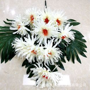 Chengdu Desheng Holding Lover Chrysanthemum Qingming Festival Sacrifice Chrysanthemum 10 Simulation Holding Flowers Winter Solstice Worship Silk Flowers