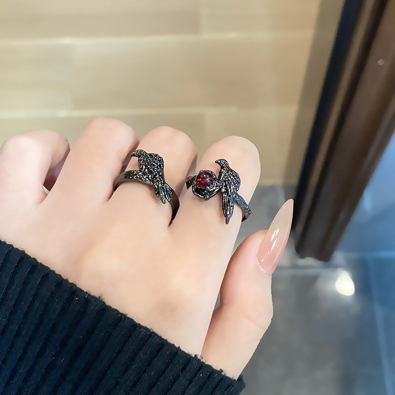 Dark Wind Thorn Crow Ring Female Niche Design Texture Personality Couple Ring Open Ring Accessories Bracelet