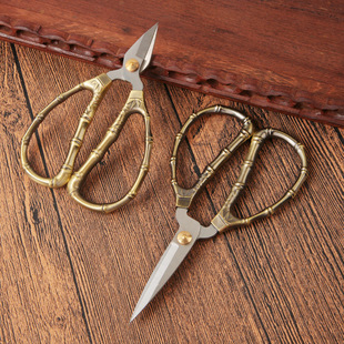 Chinese retro Xiuzhu scissors sewing scissors embroidery scissors thread scissors stainless steel handmade household scissors wholesale