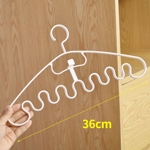Clothes hanger household clothes hanger non-slip seamless anti-shoulder corner bag protective clothing clothes hanger clothes hanger clothes hanger cool clothes rack