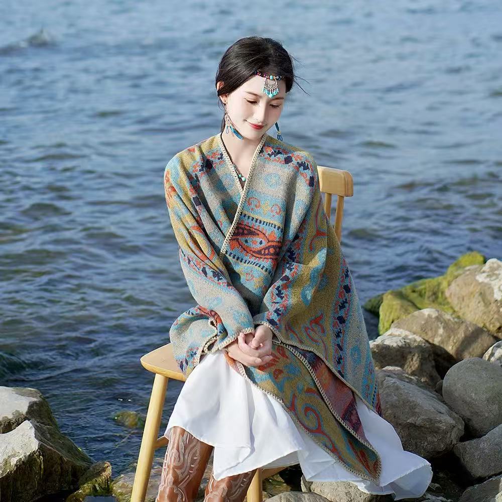 Qinghai Xizang Chaka Salt Lake Tourism Oversized Slit Shawl Women's Ethnic Style Thickeneded Cloak Ethnic Air-Conditioning Blanket