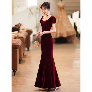 Red Toast Dress Bride 2025 New Wedding Dress Fishtail Short Sleeve Home Engagement Dress Premium Velvet