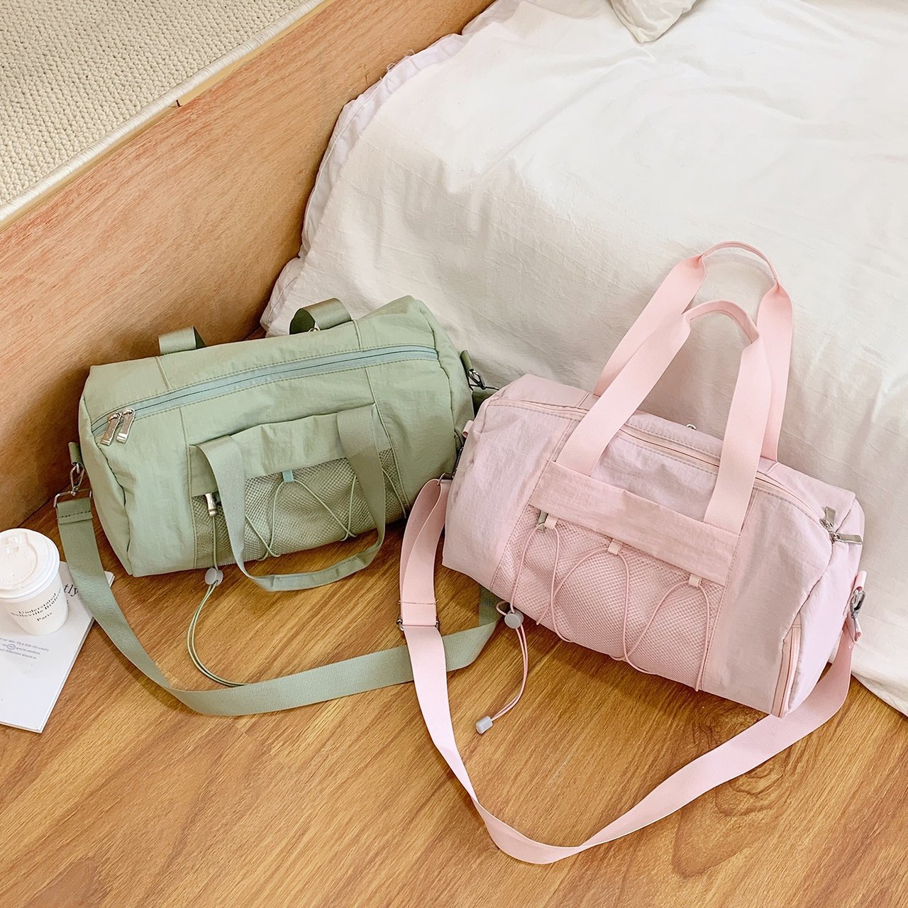 Stylish new sports and fitness bag with wet and dry separation, multi-functional luggage storage bag, hand-held crossbody carry-on travel bag