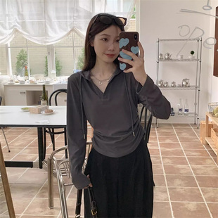 Hooded long-sleeved T-shirt women's short slim fit early autumn early Autumn Sweater t design sense niche American hot girl top
