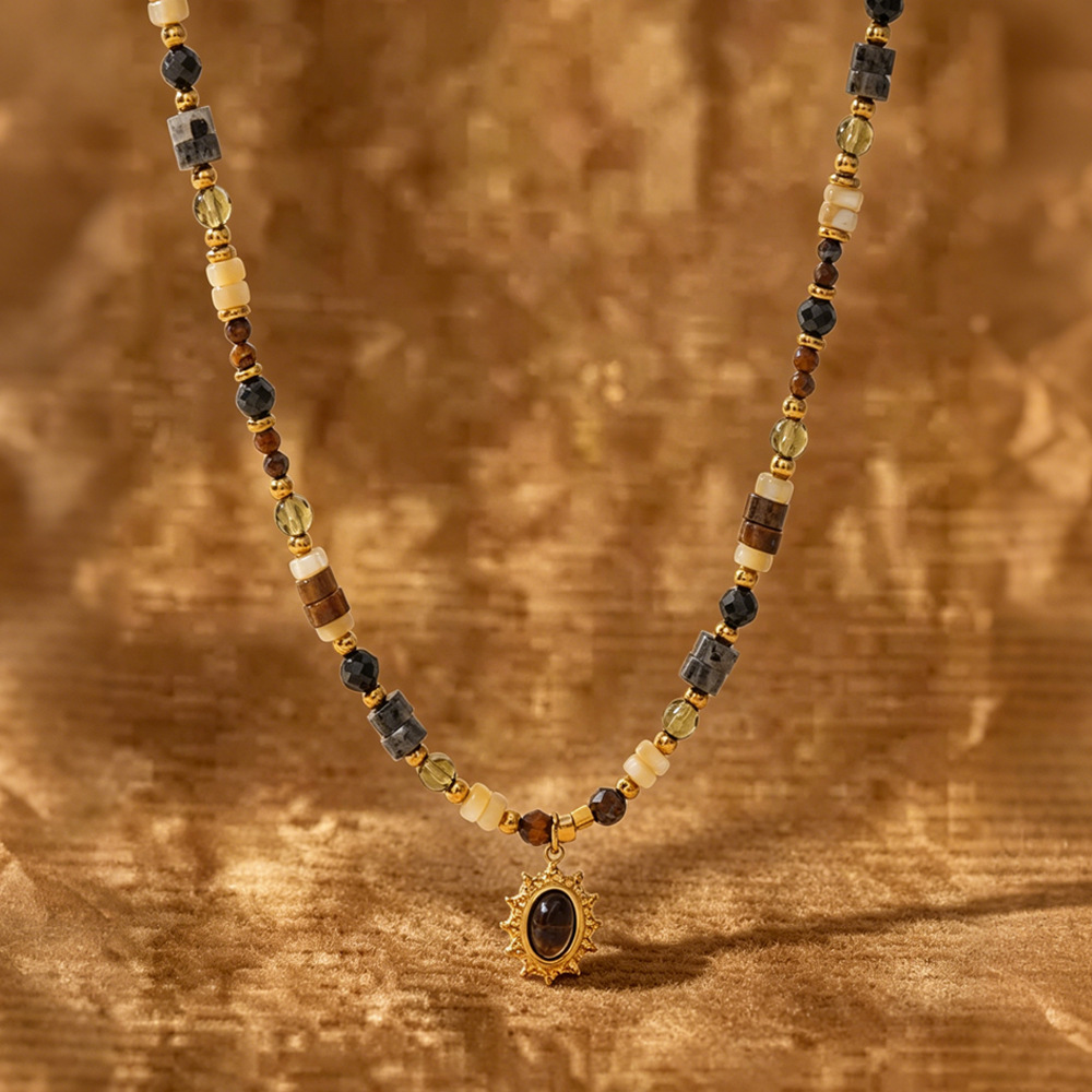 Old Money Style Tiger Eye Stone Necklace, Niche Brown Vintage Titanium Steel Beaded Chain, High-End Shell Handmade Clavicle Chain for Women