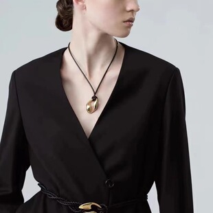 New Golden T-shaped woven sweater chain fashionable all-match niche high-grade Maillard accessories
