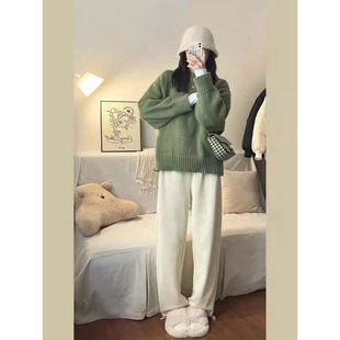 Japanese Style Retro Green Crewneck Pullover Sweater Women's Loose Lazy Style Thickened Women's Knitted Top for Autumn and Winter