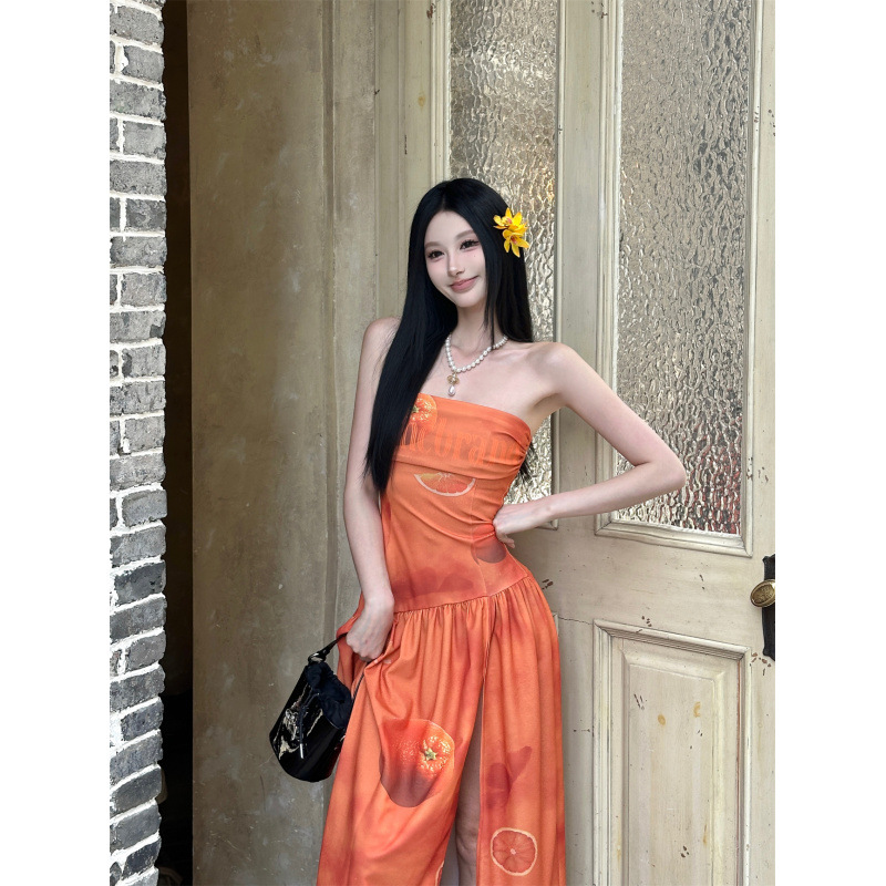 Real Shot of Ready-Made Holiday Tube Top Slimming Off-Shoulder Skirt