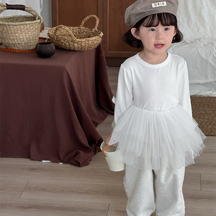 Xi Fan 2025 Spring New Children Корейский крем сплошной круглый воротник тонная рубашка с дном для девочек эластичная футболка с длинными рукавами