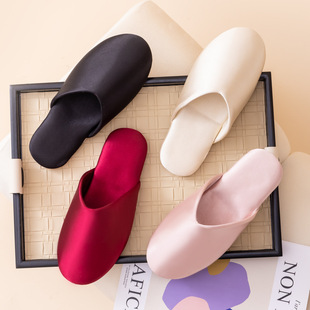 Home Couple Slippers for Men and Women Baotou Non-slip Indoor Floor Comfortable Spring, Autumn and Winter Outfit