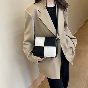 Shoulder Bag fashionable simple western style small bag 2023 new fashionable messenger bag casual all-match contrast color small square bag