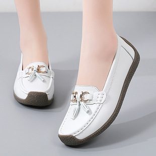 Autumn and Winter New Loafers Women's Single-layer Shoes Bean Shoes Large Size Mother Shoes Fashion All-match Women's Shoes