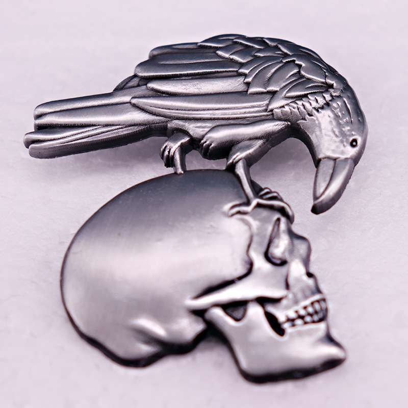 Embossed Crow Skull Brooch Badge Schoolbag Accessories Gothic Dark Style