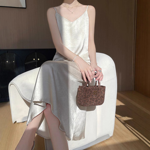 Acetate Satin Slip Skirt Women's V-neck Hand-held Flower Long Skirt New Slim-fit Long Skirt Knee-length Silk dress