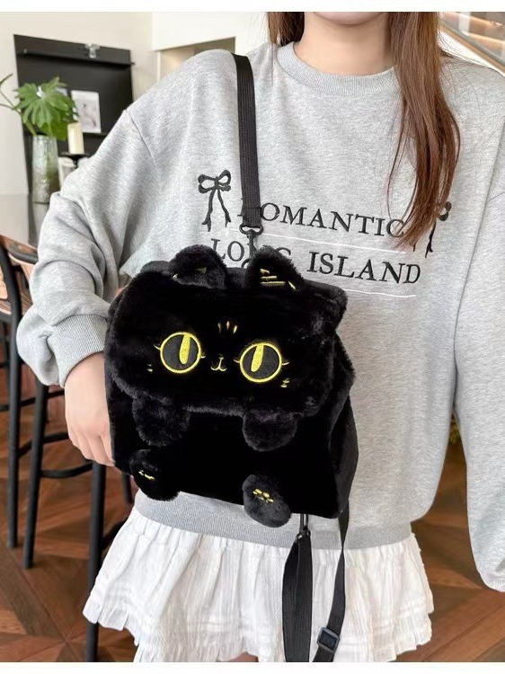 Cute cat cartoon plush backpack, new style, big face cat backpack, popular among college students for going to class.
