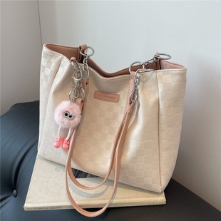 2024 new autumn large capacity tote bag college students class commuter bag high sense shoulder bag ladies