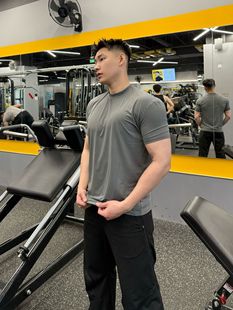 Men's Trendyy High-Elastic Quick-Drying Sports T-Shirt Summer Ice-Feel Top Casual Fitness Running Short Sleeves with Cuffs