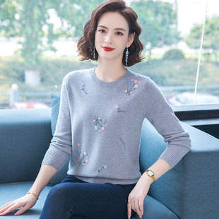 Western Style Mom Autumn and Winter Sweater 2024 New 100 Pure Wool Top Loose Embroidered Inner Knitted Base Shirt