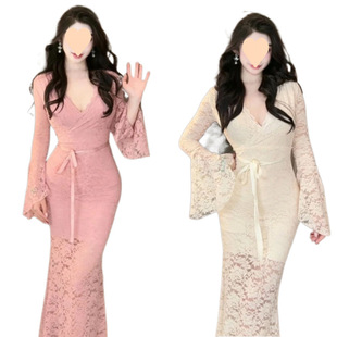 Plus-Size Sexy Socialite Figure-Flattering Slimming Lace Dress with a Fitted Waist, Hip-Hugging Neckline, Mermaid Tail, and Long Skirt