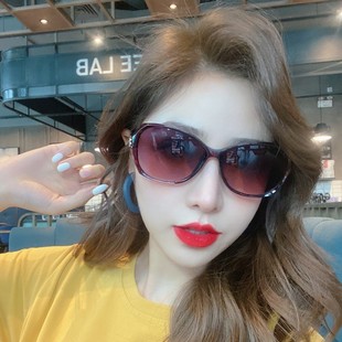 Small frame sunglasses fashion sunglasses female sunshade eye protection driving cycling online red ins cross-border Korean tide slim wholesale