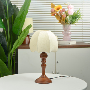 New Chinese-style Middle Ancient Table Lamp Bedroom High-level American-style Retro Nostalgic Living Room Cloth Lamp Study Master Bedside Lamp
