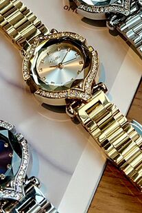 Shi Gaudi scottie Solid Steel Band Women's Watch Small Fragrant Style Diamond Waterproof Watch Women's High Color Value Live