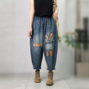 Cartoon patch jeans 2024 spring new artistic retro loose plus size slimming cropped pants