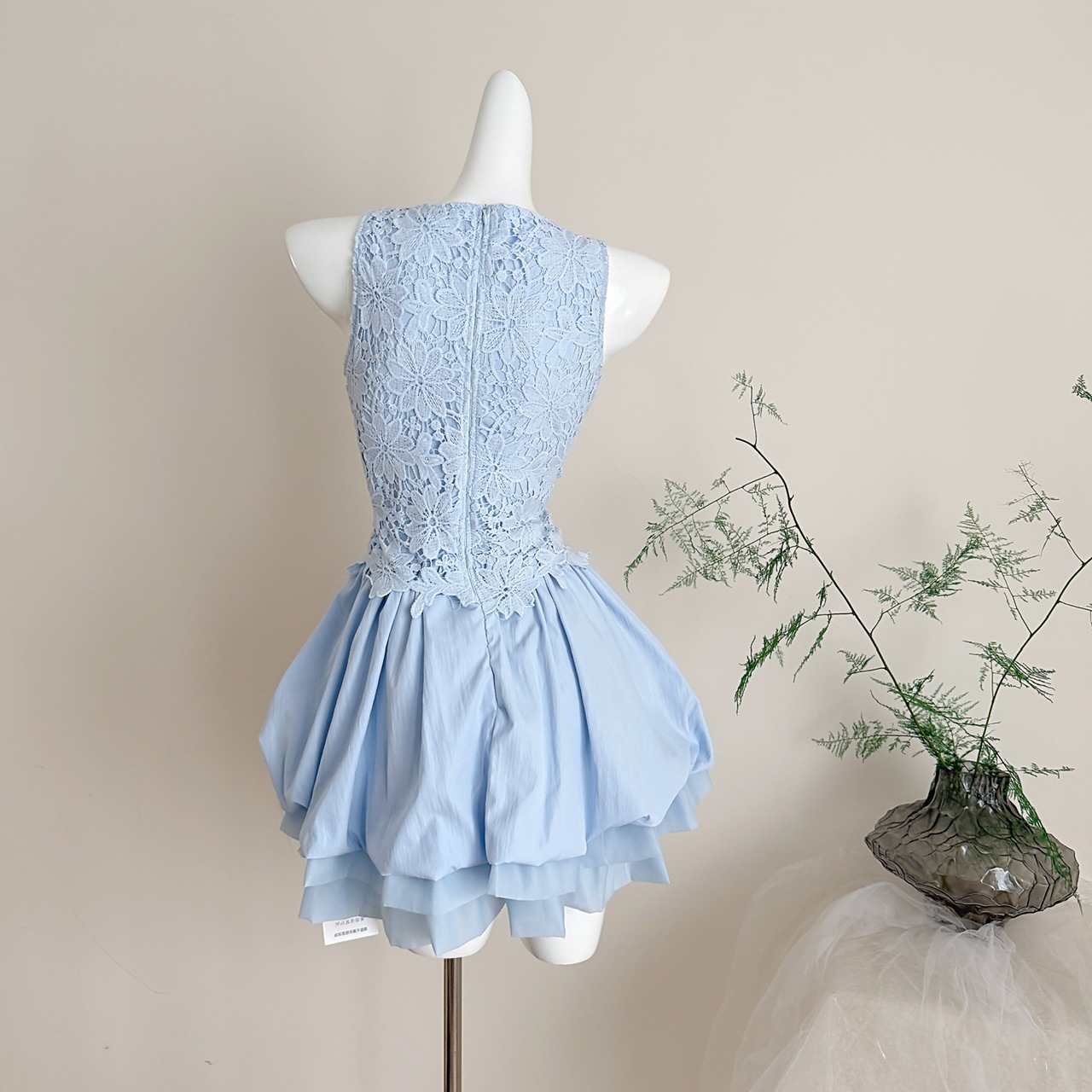 Heavy-Duty Floral Sea Salt Blue Sleeveless Slim-Fit Flower Bud Dress