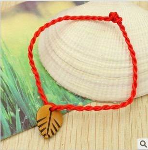 Wholesale mall small gift red rope woven imitation Jade imitation peach wood online shop small gift natural real peach core red rope bracelet