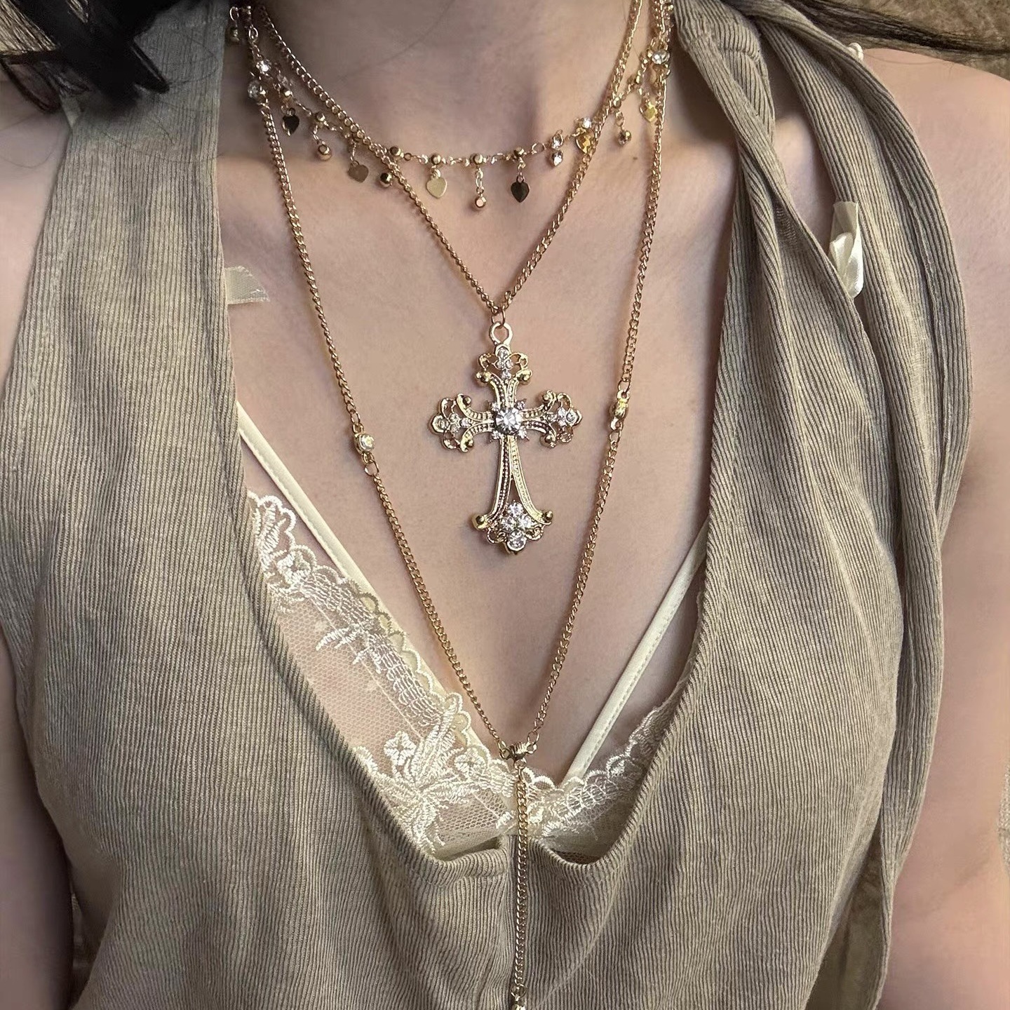 Retro Exaggerated Multi-Layered Golden Cross Necklace Women's Choker Necklace Y2K Sweet Cool Sexy Clavicle Chain Accessories