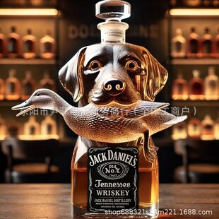 Трансграничная независимая станция взорвала бутылку виски Hunting Dog Whiskey Bottle Hound