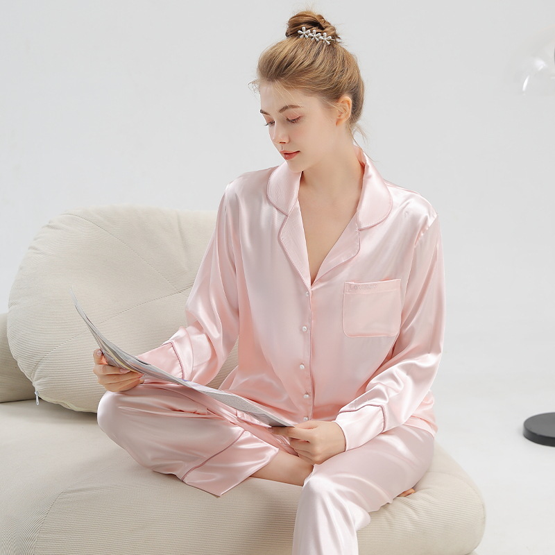 2026 Spring/Summer French-style Ice Silk Pajama Cardigan for Women, Luxury High-End Custom-Made Long-Sleeved Loungewear, Perfect as a Birthday Gift