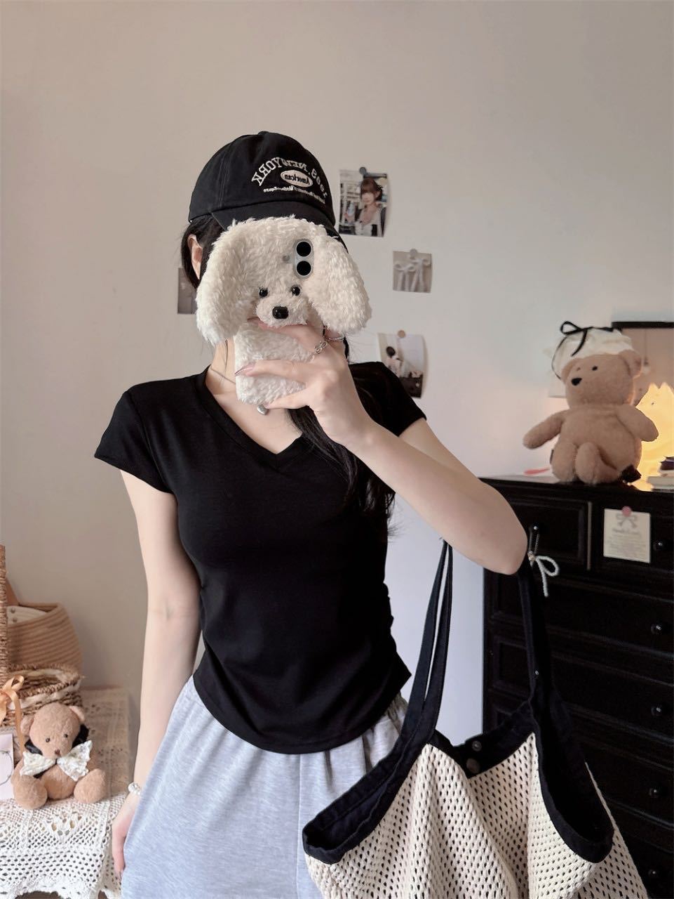 5125 # 여름 신상 솔리드 컬러 스위트 앤 스파이시 딥 브이넥 플리츠 숏 티셔츠 슬리밍 올인원 가슴 패드 슬림핏과 활용도 높음