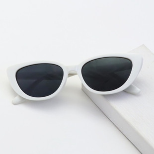 New cat's eye small frame sunglasses women's face small sunscreen sunglasses ins advanced sense UV protection glasses wholesale