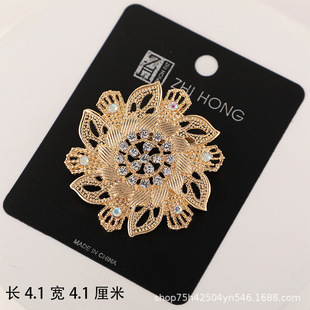 High-end Elegant Brooch Women's Instagram Style European and American Style Simple Coat Chest Fixing Snap All-match Diamond Pin for Women