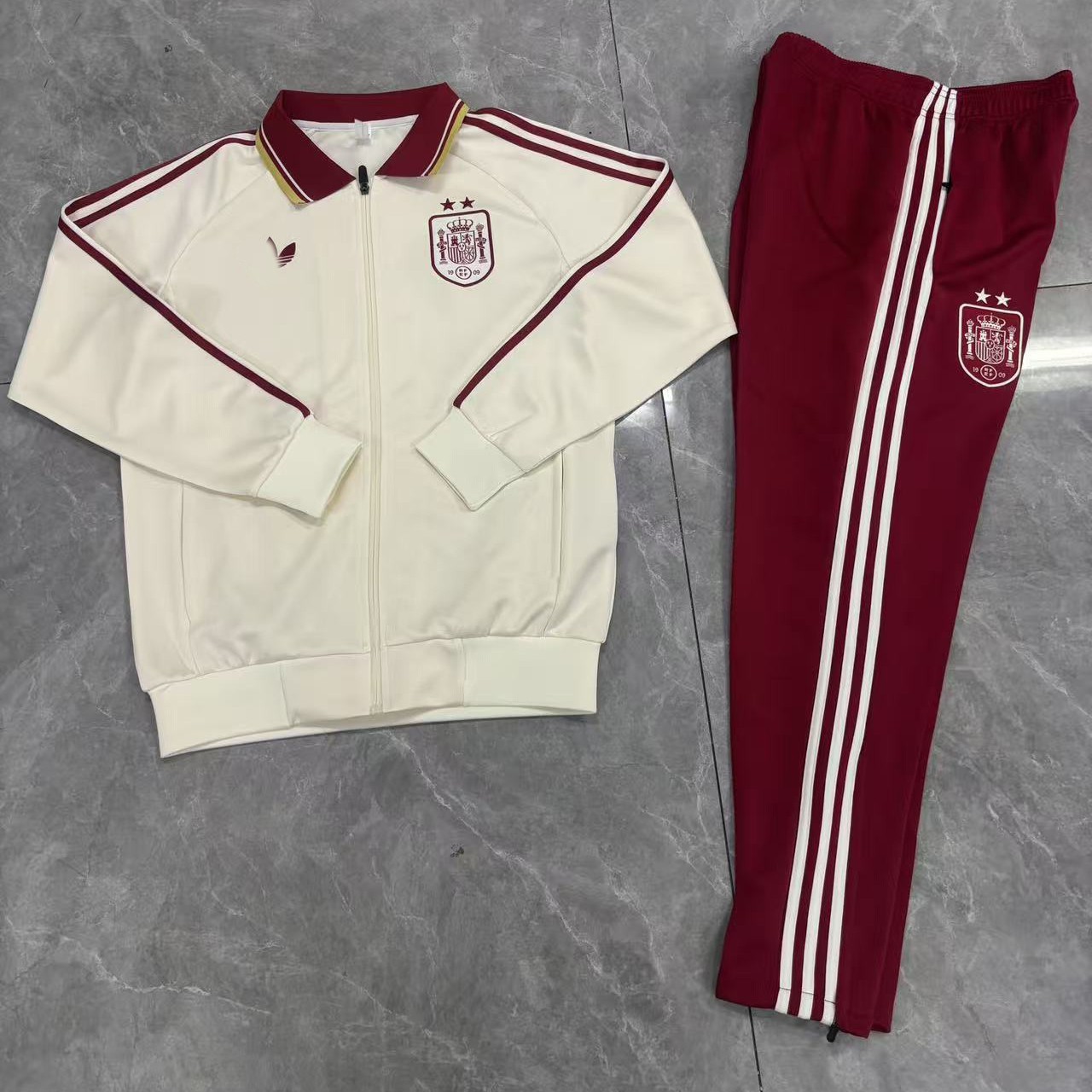 Spanish football jacket, short-sleeved vest, two-piece set, unisex, for autumn and winter, casual, suitable for sports, running, fitness, and training