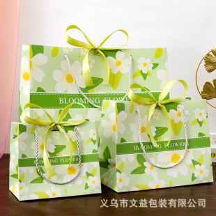 Mori Style Fresh and Cute Green Flowers Gift Bag Birthday Gift Bag Packing Bag Hand Gift Candy Bag Handbag